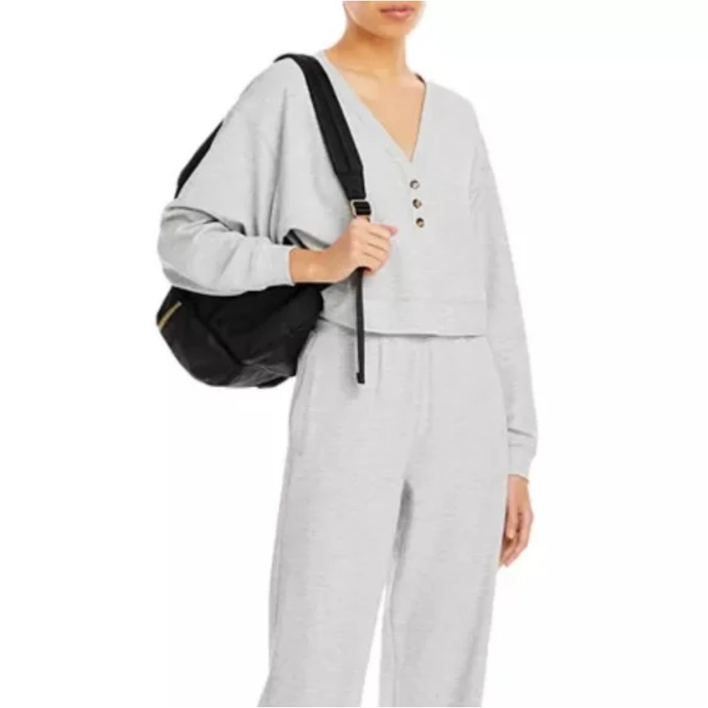 Alo Yoga AloLux SoHo Oversized Crop Henley Long Sleeve in Birch White, size M/L - Picture 3 of 15
